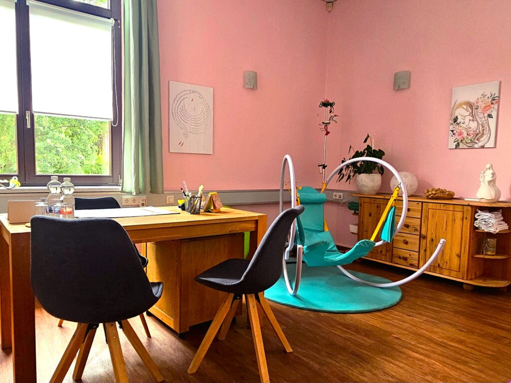 Sprechstundenzimmer und Geburtsraum 1- Bild 3